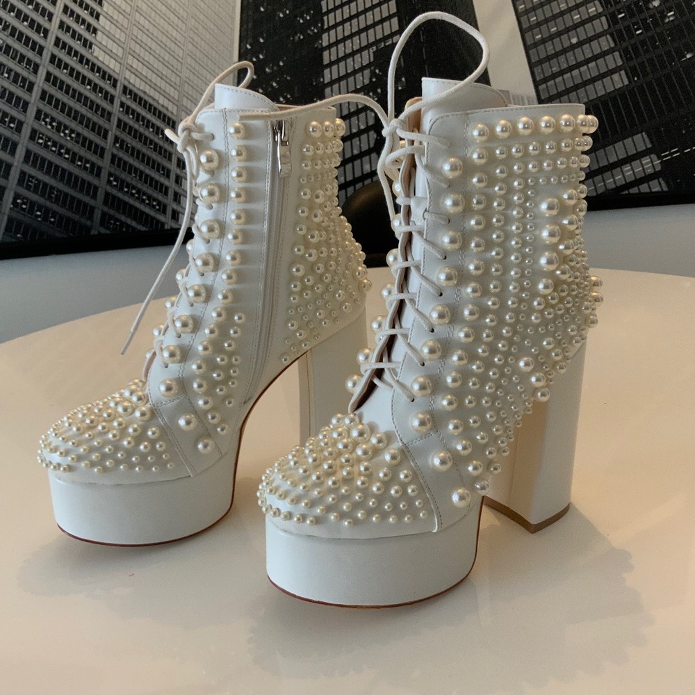 Azalea Wang White Pearl Embellished Platform Lace-Up Boots